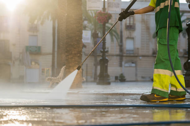 Best Garage Pressure Washing  in Yarrow Point, WA
